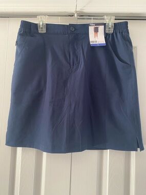 Tilley Tech Skort. Lots of Pokets